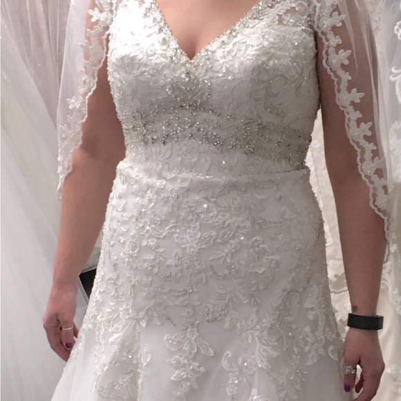 Mori Lee Wedding dress